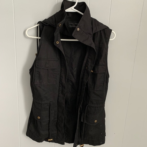 Utility Vest - Picture 6 of 6